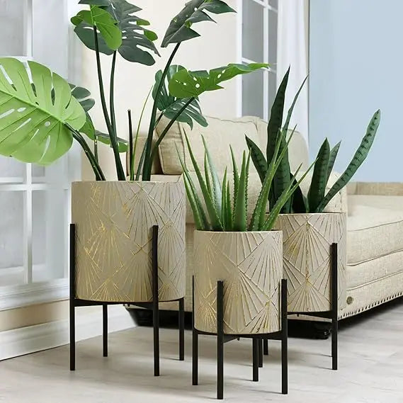 Floor Plants Pots with Stands (Set of 3)