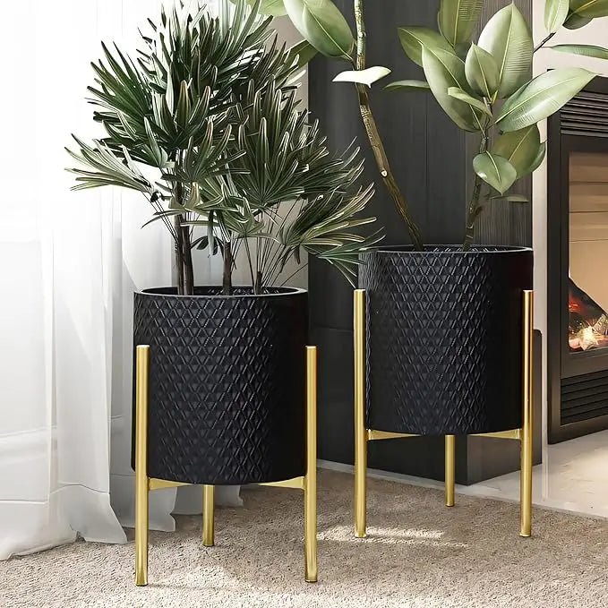 Set of 2 White Planter w/ Gold Metal Stand